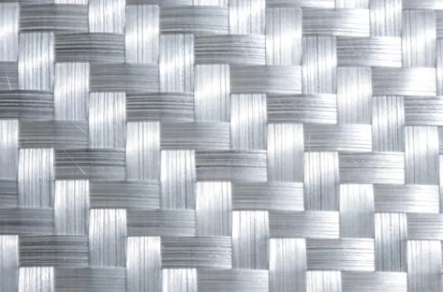 Для чего используется стеклопластиковый керновый коврик в сэндвич-панелях?